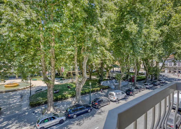 Guest Marques Square Apartment *